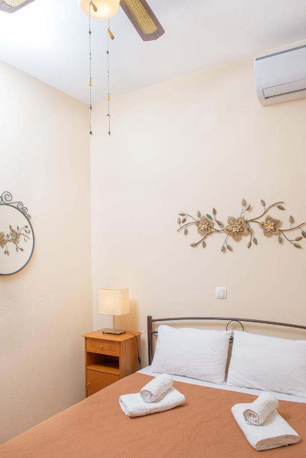 Dili Apartments Ierissos Eksteriør billede