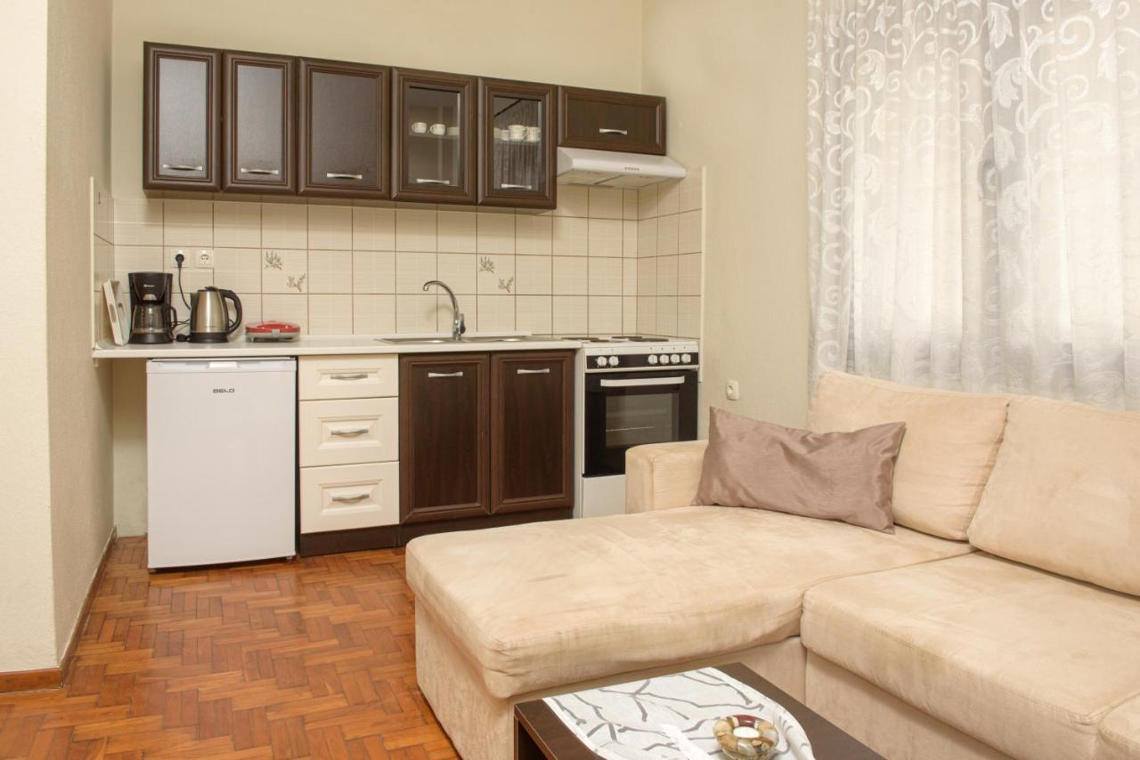 Dili Apartments Ierissos Eksteriør billede