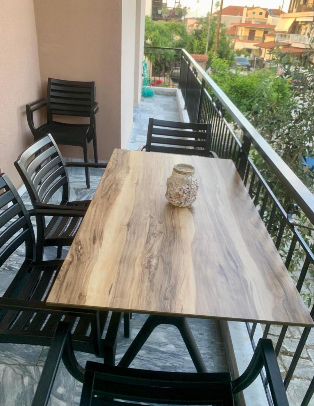 Dili Apartments Ierissos Eksteriør billede